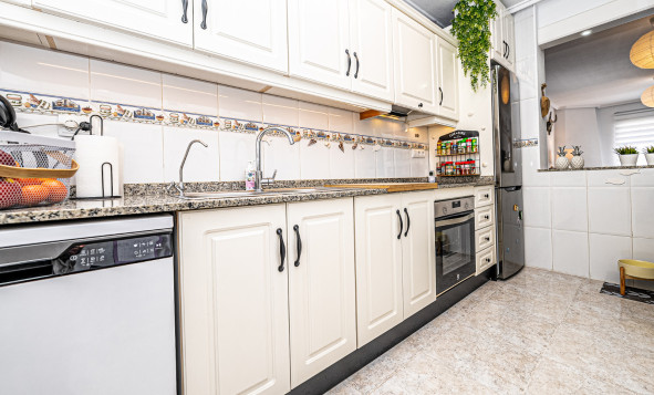 Herverkoop - 3. Halfvrijstaand huis - Villamartin - Costa Blanca Zuid