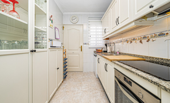 Herverkoop - 3. Halfvrijstaand huis - Villamartin - Costa Blanca Zuid