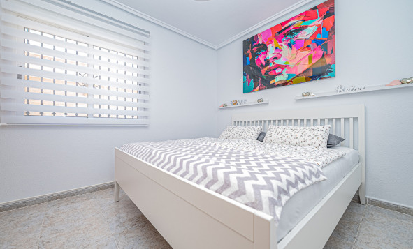 Herverkoop - 3. Halfvrijstaand huis - Villamartin - Costa Blanca Zuid