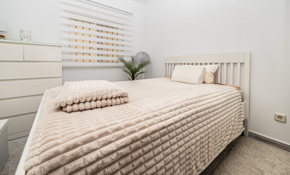 Herverkoop - 3. Halfvrijstaand huis - Villamartin - Costa Blanca Zuid