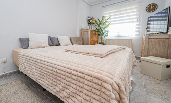 Herverkoop - 3. Halfvrijstaand huis - Villamartin - Costa Blanca Zuid