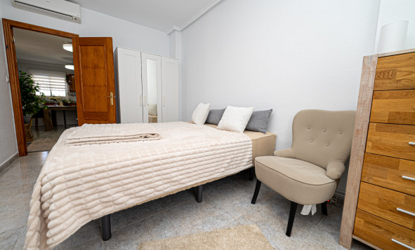 Herverkoop - 3. Halfvrijstaand huis - Villamartin - Costa Blanca Zuid