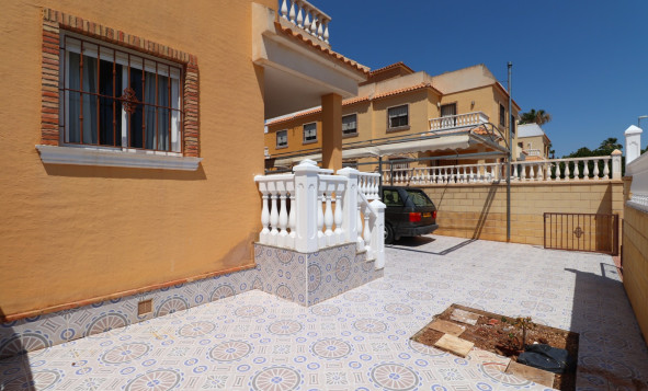 Herverkoop - 4. Halfvrijstaande villa - Ciudad Quesada - Costa Blanca Zuid