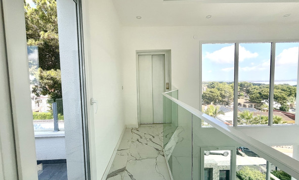 Herverkoop - 3. Halfvrijstaand huis - Los Balcones - Costa Blanca Zuid