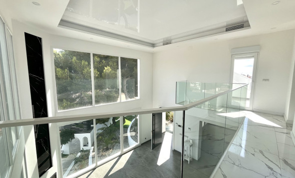 Herverkoop - 3. Halfvrijstaand huis - Los Balcones - Costa Blanca Zuid