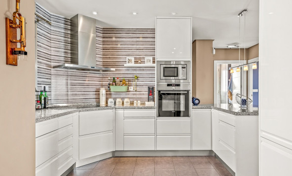 Resale - 1. Apartment / flat - Villamartin - Costa Blanca South