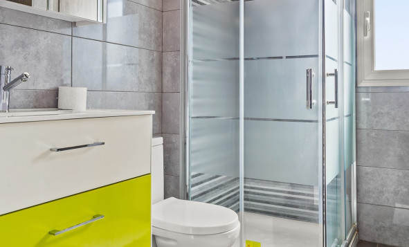 Resale - 1. Apartment / flat - Villamartin - Costa Blanca South