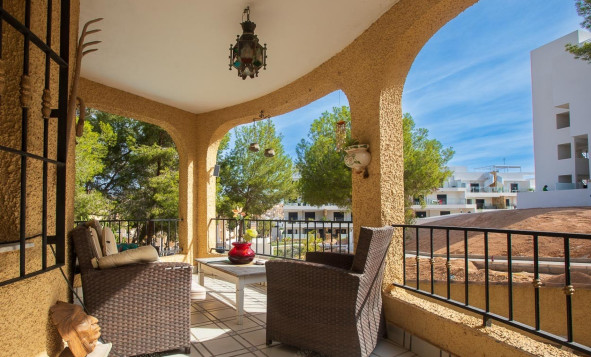 Herverkoop - 3. Halfvrijstaand huis - Villamartin - Costa Blanca Zuid