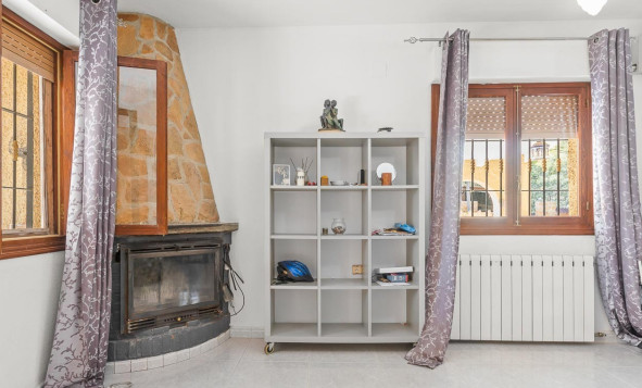 Herverkoop - 3. Halfvrijstaand huis - Villamartin - Costa Blanca Zuid