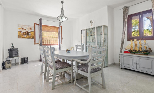 Herverkoop - 3. Halfvrijstaand huis - Villamartin - Costa Blanca Zuid