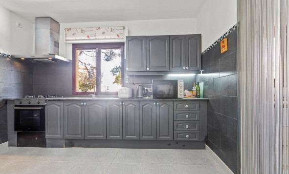 Herverkoop - 3. Halfvrijstaand huis - Villamartin - Costa Blanca Zuid