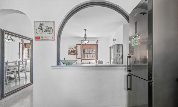 Herverkoop - 3. Halfvrijstaand huis - Villamartin - Costa Blanca Zuid