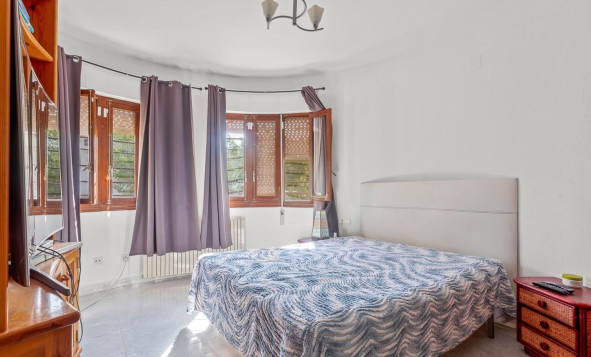 Herverkoop - 3. Halfvrijstaand huis - Villamartin - Costa Blanca Zuid