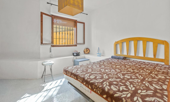 Herverkoop - 3. Halfvrijstaand huis - Villamartin - Costa Blanca Zuid