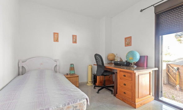 Herverkoop - 3. Halfvrijstaand huis - Villamartin - Costa Blanca Zuid