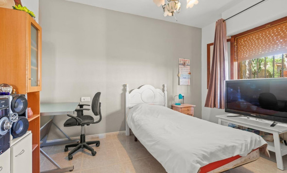 Herverkoop - 3. Halfvrijstaand huis - Villamartin - Costa Blanca Zuid