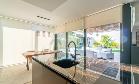 Herverkoop - 3. Halfvrijstaand huis - Torrevieja - Costa Blanca Zuid