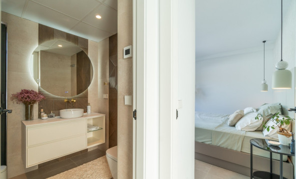 Herverkoop - 3. Halfvrijstaand huis - Torrevieja - Costa Blanca Zuid