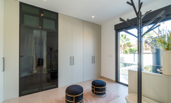 Herverkoop - 3. Halfvrijstaand huis - Torrevieja - Costa Blanca Zuid