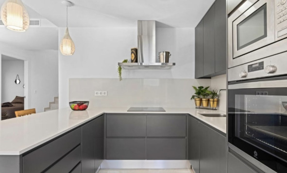 Herverkoop - 3. Halfvrijstaand huis - San Miguel de Salinas - Costa Blanca Zuid