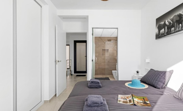 Herverkoop - 3. Halfvrijstaand huis - San Miguel de Salinas - Costa Blanca Zuid