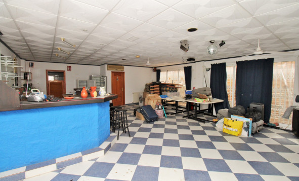 Herverkoop - Commercieel vastgoed - Villamartin - Costa Blanca Zuid