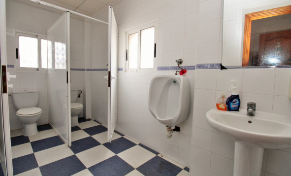 Herverkoop - Commercieel vastgoed - Villamartin - Costa Blanca Zuid