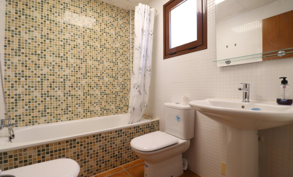 Herverkoop - 4. Halfvrijstaande villa - Algorfa - Costa Blanca Zuid