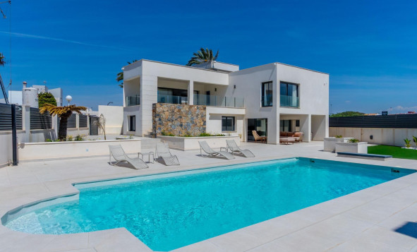 Herverkoop - 3. Halfvrijstaand huis - Torrevieja - Costa Blanca Zuid