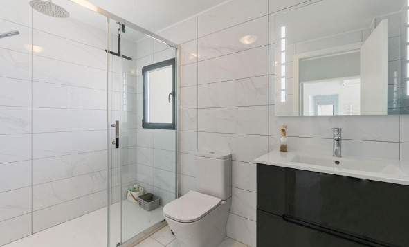 Herverkoop - 3. Halfvrijstaand huis - Torrevieja - Costa Blanca Zuid