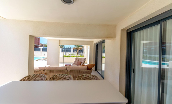 Herverkoop - 3. Halfvrijstaand huis - Torrevieja - Costa Blanca Zuid