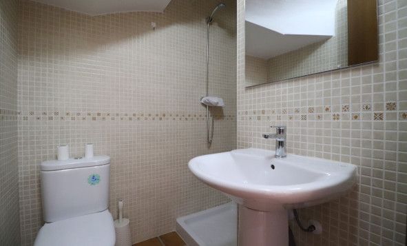 Herverkoop - 4. Halfvrijstaande villa - Algorfa - Costa Blanca Zuid