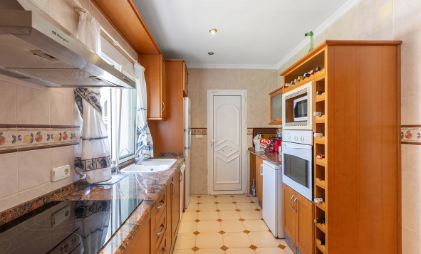 Herverkoop - 3. Halfvrijstaand huis - Torrevieja - Costa Blanca Zuid