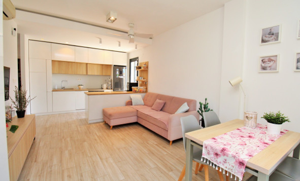 Herverkoop - 3. Halfvrijstaand huis - La Zenia - Costa Blanca Zuid