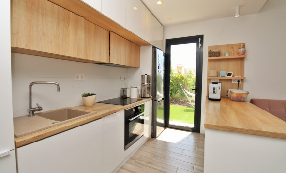 Herverkoop - 3. Halfvrijstaand huis - La Zenia - Costa Blanca Zuid