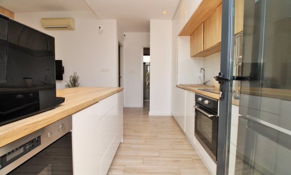 Herverkoop - 3. Halfvrijstaand huis - La Zenia - Costa Blanca Zuid