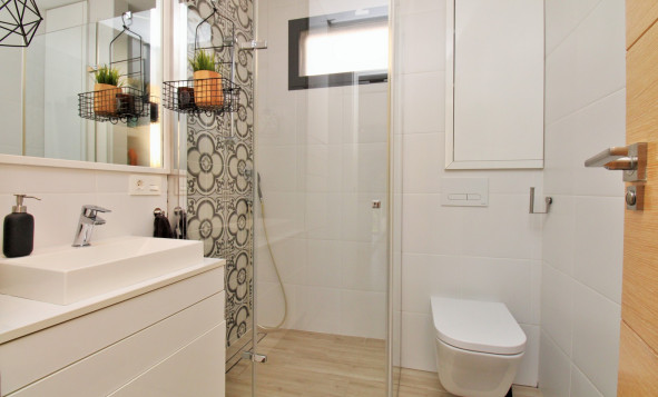 Herverkoop - 3. Halfvrijstaand huis - La Zenia - Costa Blanca Zuid