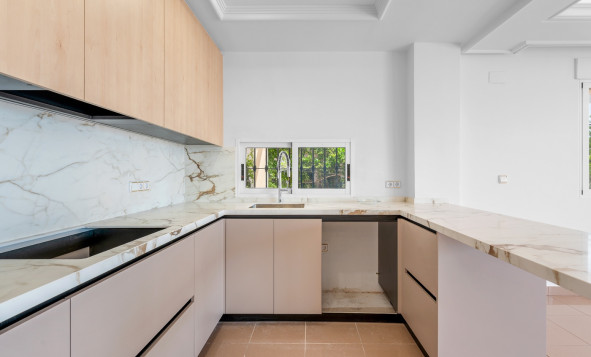 Herverkoop - 3. Halfvrijstaand huis - Torrevieja - Costa Blanca Zuid