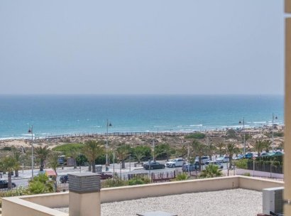 Appartement · Herverkoop - Los Arenales del Sol · Costa Blanca South · Spanje