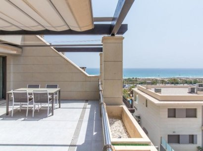Appartement · Herverkoop - Los Arenales del Sol · Costa Blanca South · Spanje