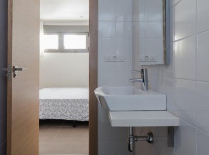 Appartement · Herverkoop - Los Arenales del Sol · Costa Blanca South · Spanje