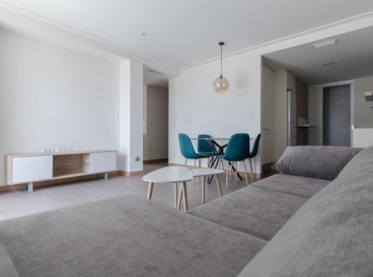 Appartement · Herverkoop - Los Arenales del Sol · Costa Blanca South · Spanje