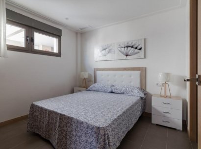 Appartement · Herverkoop - Los Arenales del Sol · Costa Blanca South · Spanje