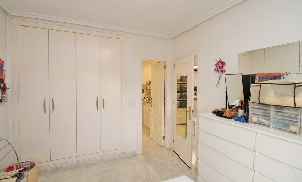 Herverkoop - 1. Appartement / flat - Villamartin - Costa Blanca Zuid