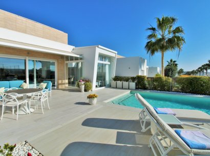 Villa · Herverkoop - Algorfa · La Finca Golf Resort · Alicante · Spanje