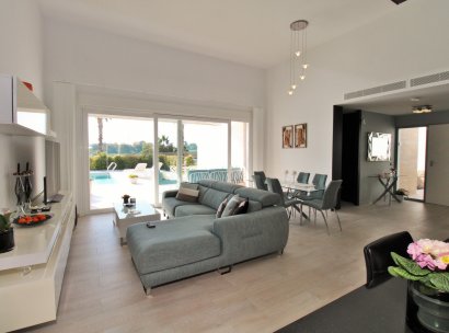 Villa · Herverkoop - Algorfa · La Finca Golf Resort · Alicante · Spanje
