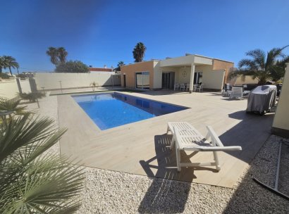 Vrijstaande villa · Herverkoop - Torreta Florida · Alicante · Spanje