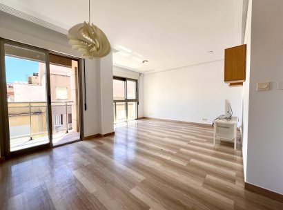 Appartement · Herverkoop - Santa Pola · Alicante · Spanje