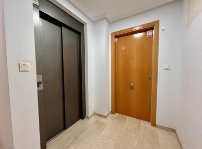 Appartement · Herverkoop - Santa Pola · Alicante · Spanje
