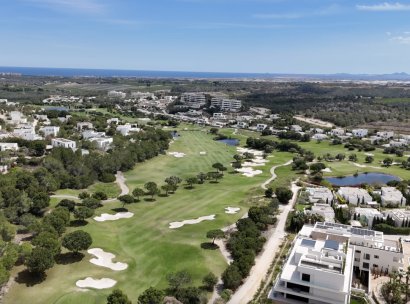Appartement · Herverkoop - Las Colinas Golf Resort · Alicante · Spanje